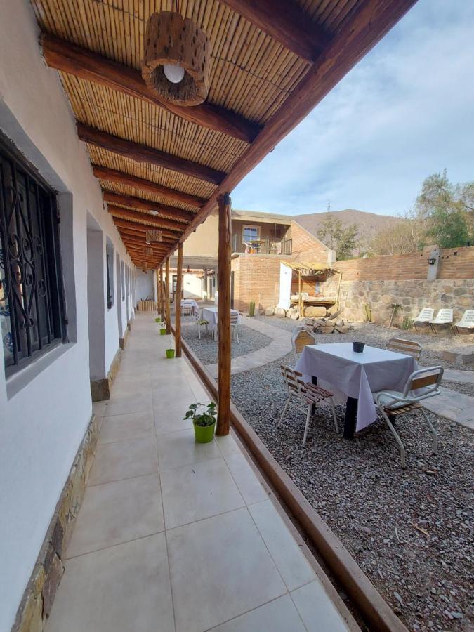 Arbol Tilcara Albergue Exterior foto